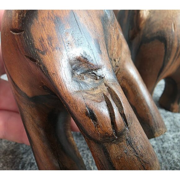 Vtg Hand Carved Wooden Elephant Figurines Set Of 2 Rustic Home Decor - Picture 9 of 9